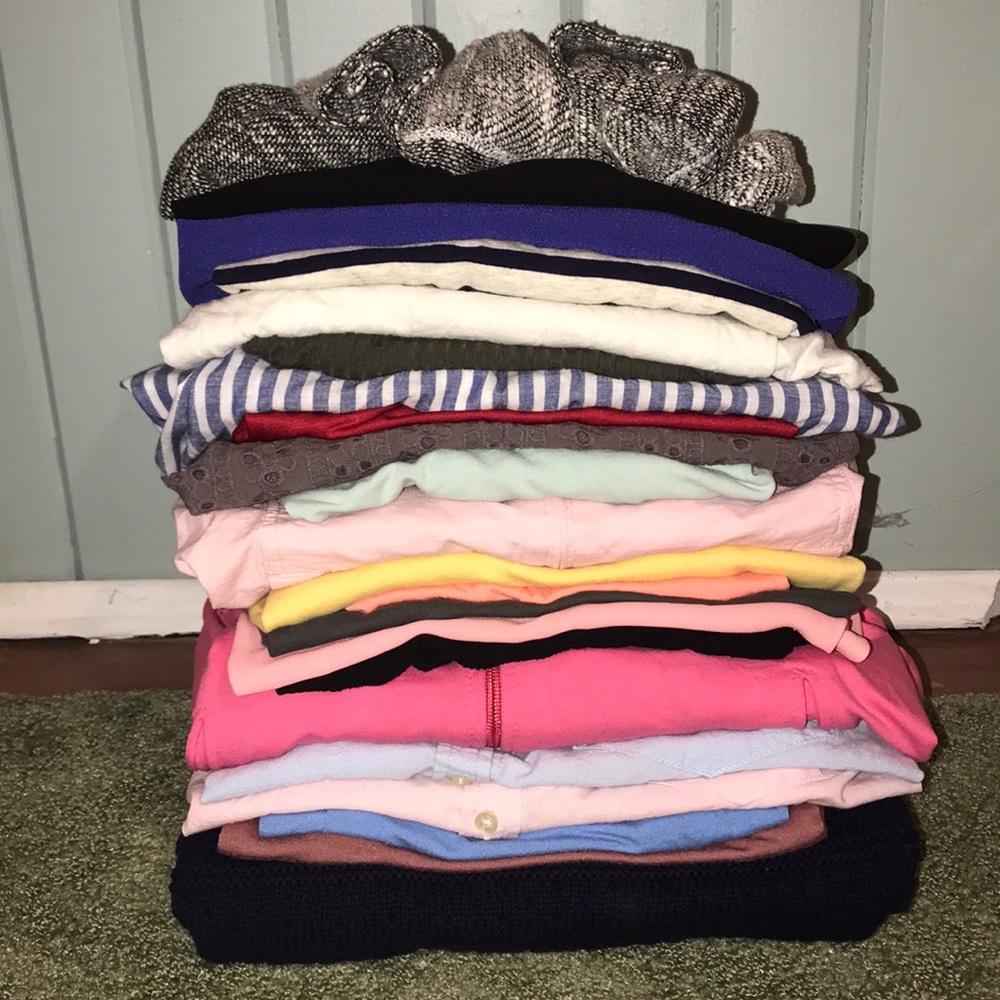 22 Medium Tops